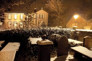 haworth first snow november 27 2010  250 am image 6 sm.jpg